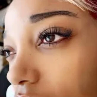 A textured lash look on a Lash Bomb KC client